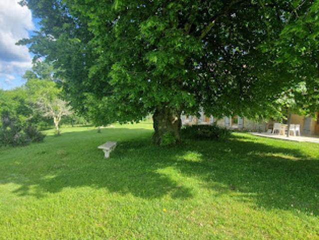 Vente Maison 9 pièces 280 m2 Eyraud Crempse Maurens