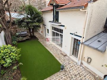 Vente Maison 9 pièces 250 m2 Suresnes