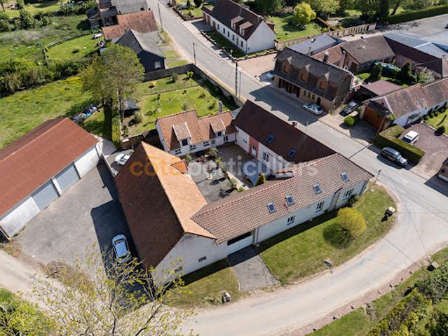 Vente Maison 9 pièces 280.26 m2 Linzeux