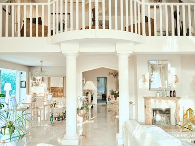 Vente Maison 9 pièces 282 m2 Etiolles