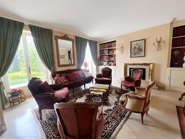 Vente Maison 9 pièces 282 m2 Villeneuve sur Yonne