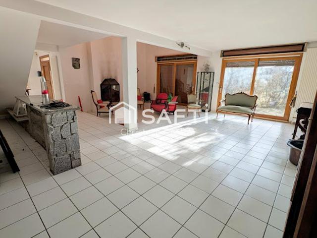 Vente Maison 9 pièces 283 m2 Domérat