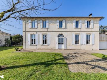 Vente Maison 9 pièces 283 m2 Galgon