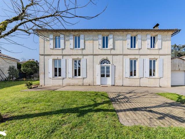 Vente Maison 9 pièces 283 m2 Galgon