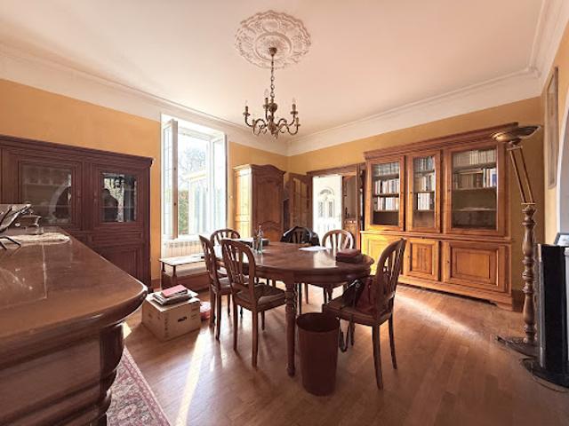 Vente Maison 9 pièces 295.1 m2 Méreau