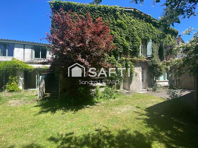 Vente Maison 9 pièces 298 m2 Blanzac Porcheresse