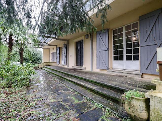 Vente Maison 9 pièces 298 m2 Brassac