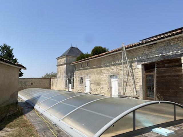 Vente Maison 10 pièces 289 m2 Champniers