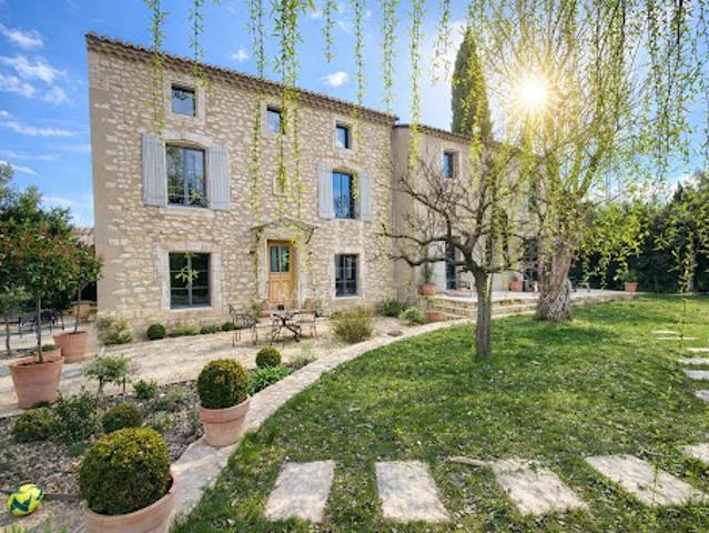 Vente Maison 9 pièces 290 m2 Paradou