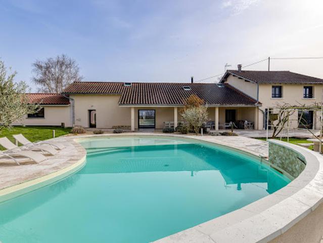 Vente Maison 9 pièces 290 m2 Saint Denis lès Bourg