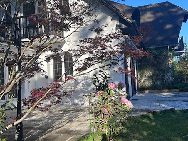 Vente Maison 9 pièces 292.9 m2 Saint Etienne du Rouvray