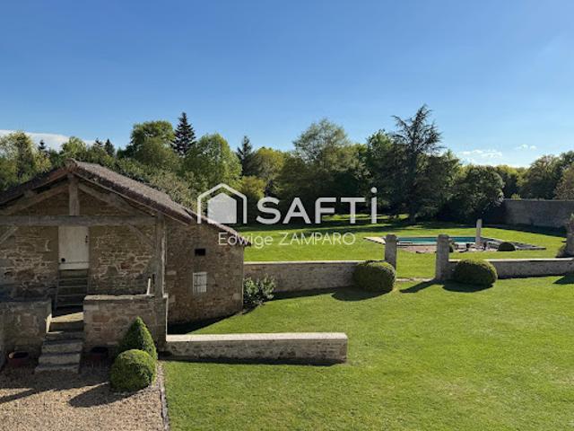 Vente Maison 9 pièces 304 m2 La Chapelle Montbrandeix