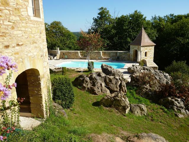 Vente Maison 9 pièces 309 m2 Pomarède