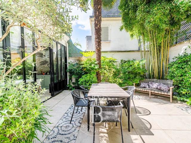 Vente Maison 9 pièces 300 m2 Neuilly sur Seine