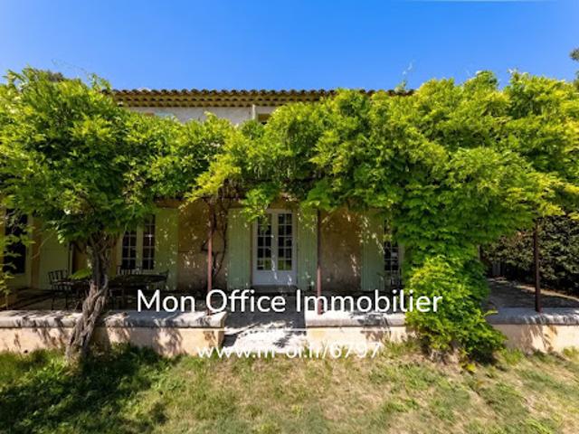 Vente Maison 9 pièces 300 m2 Venelles