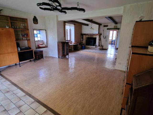 Vente Maison 9 pièces 300 m2 Baâlon