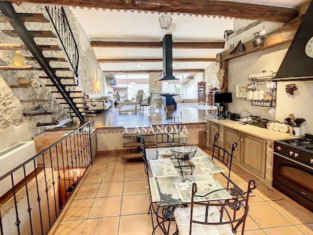Vente Maison 9 pièces 300 m2 Beziers