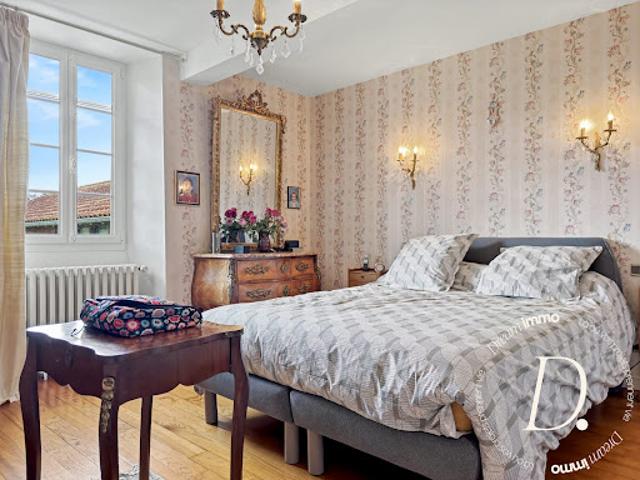 Vente Maison 9 pièces 300 m2 Seissan