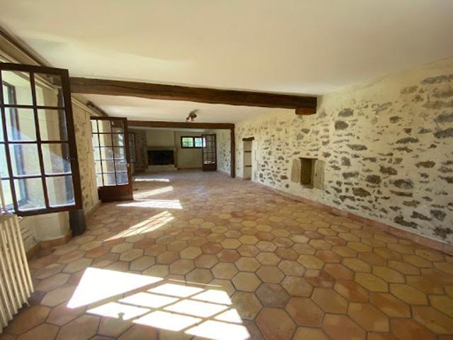 Vente Maison 9 pièces 314 m2 Jusix