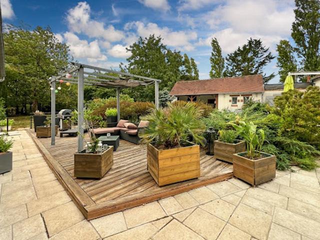 Vente Maison 9 pièces 314 m2 Saint Péravy la Colombe