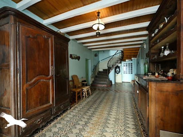 Vente Maison 9 pièces 316 m2 Barbezieux Saint Hilaire