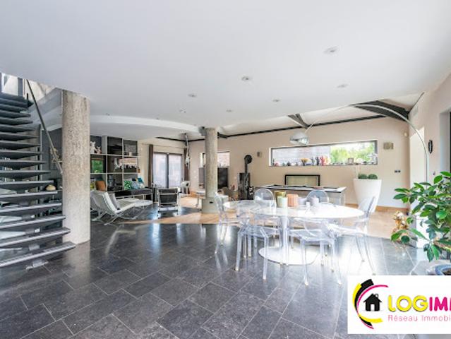 Vente Maison 9 pièces 310 m2 Sebourg
