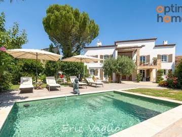 Vente Maison 9 pièces 312 m2 Trets