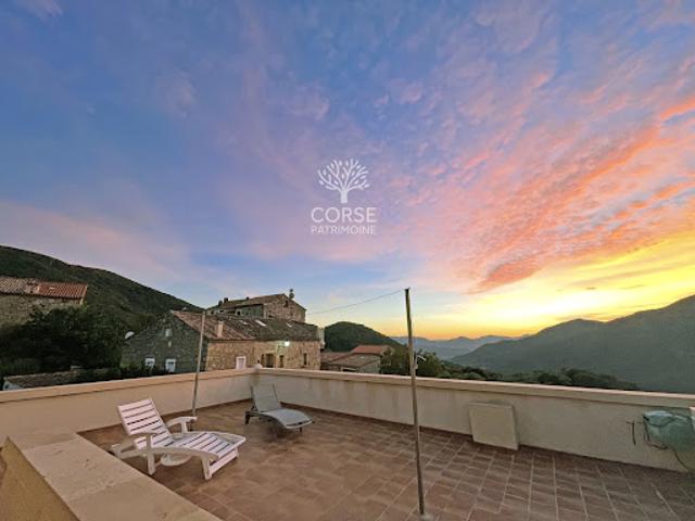 Vente Maison 9 pièces 326 m2 Sainte Lucie de Tallano