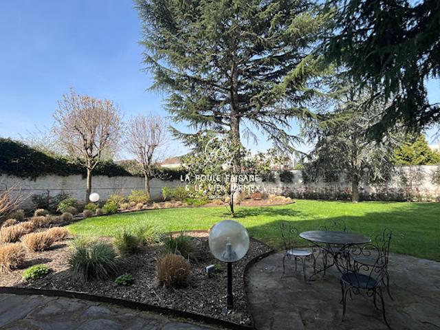 Vente Maison 9 pièces 328 m2 Mantes la Jolie