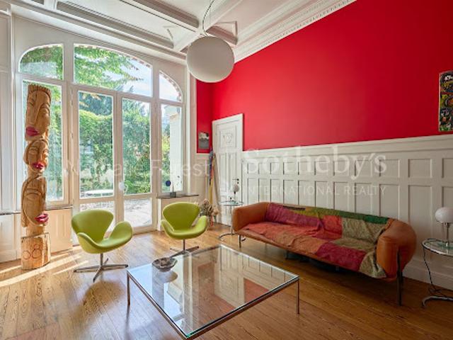 Vente Maison 9 pièces 320 m2 Lille