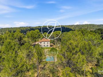 Vente Maison 12 pièces 323 m2 Aix en Provence