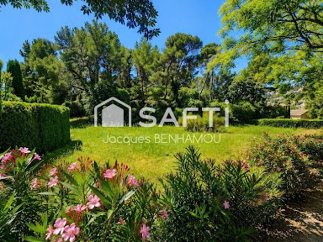 Vente Maison 9 pièces 335 m2 Marseille 12ème