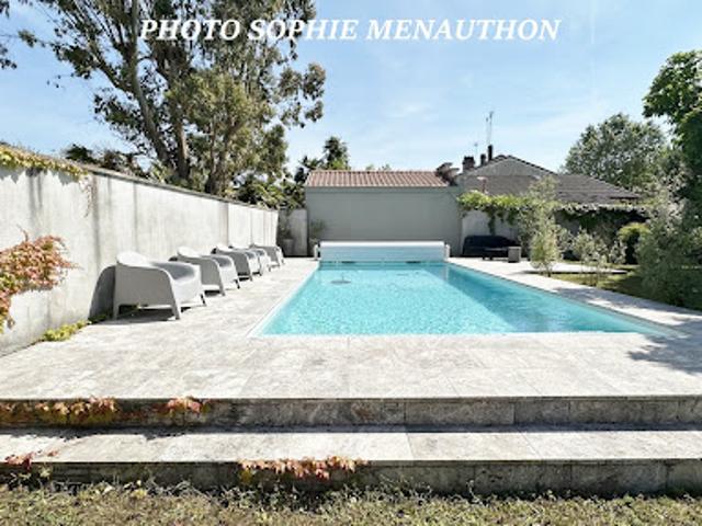 Vente Maison 9 pièces 330 m2 Magescq