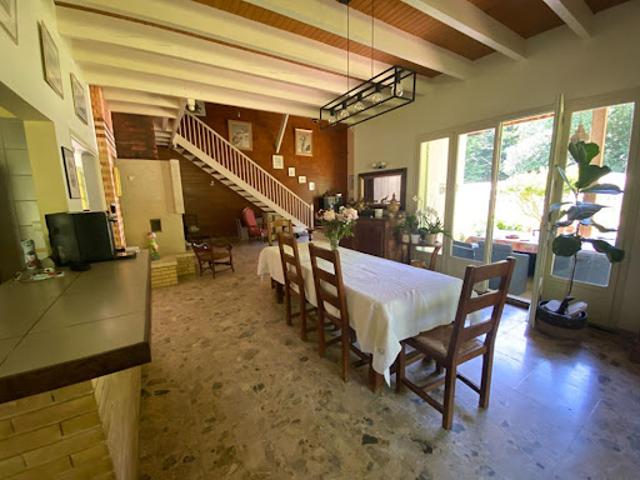 Vente Maison 9 pièces 330 m2 Blasimon