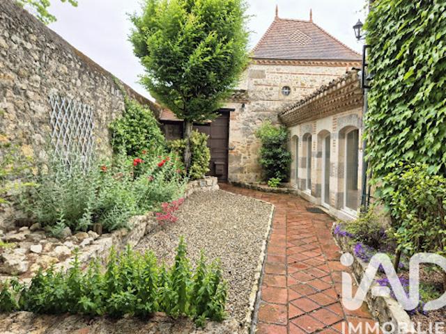 Vente Maison 9 pièces 330 m2 Clermont Dessous