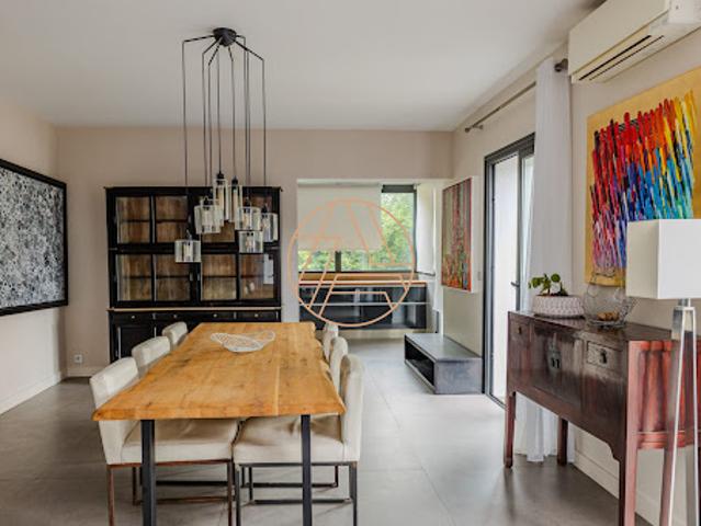 Vente Maison 9 pièces 331 m2 Nogent sur Marne