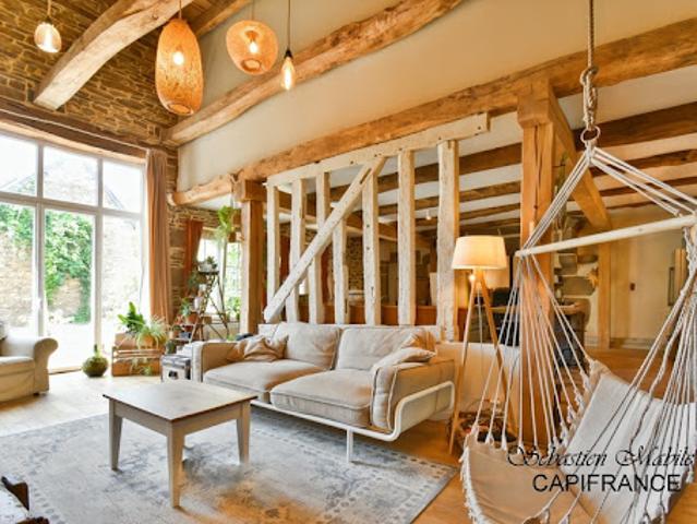 Vente Maison 9 pièces 331 m2 Sougéal