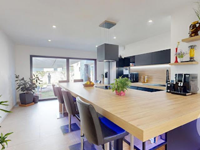 Vente Maison 9 pièces 340 m2 Gignac