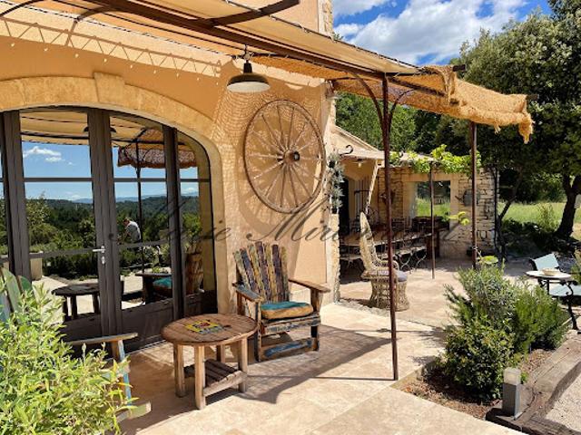 Vente Maison 9 pièces 342 m2 Gordes