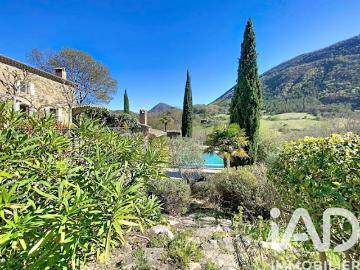 Vente Maison 9 pièces 343 m2 Dieulefit