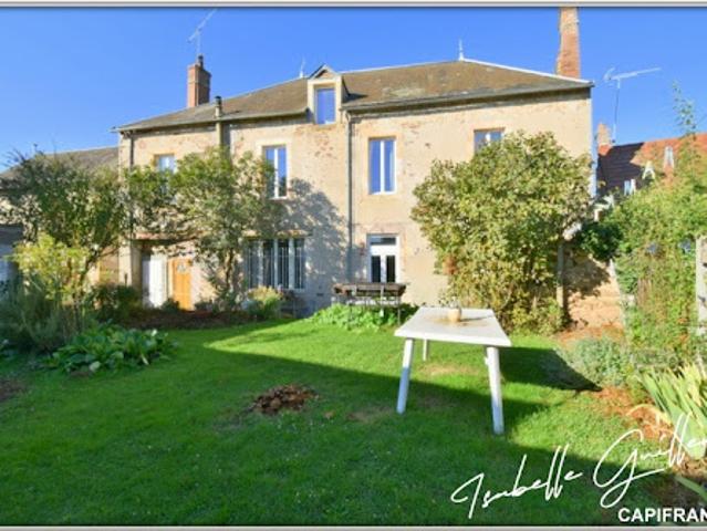 Vente Maison 9 pièces 352 m2 Vesdun