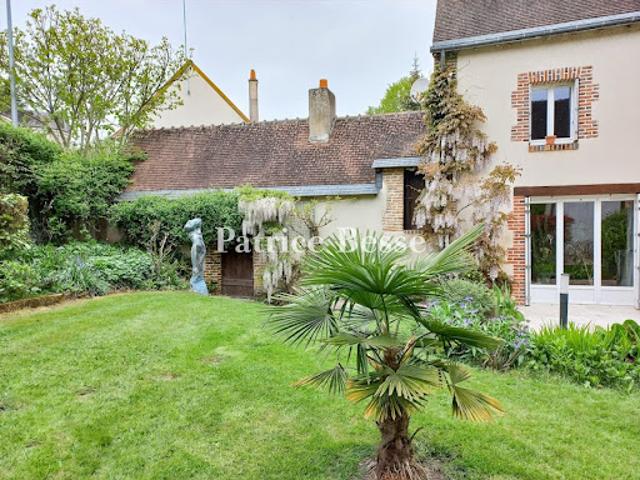 Vente Maison 9 pièces 385 m2 Tours
