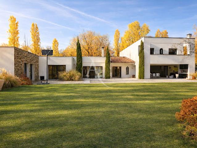 Vente Maison 9 pièces 354 m2 Castelmaurou