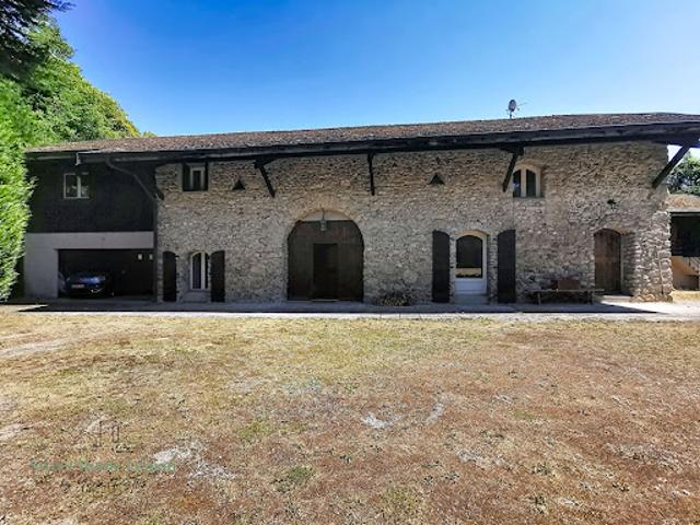 Vente Maison 9 pièces 420 m2 Armoy