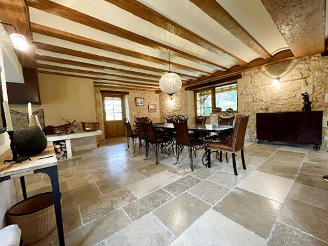 Vente Maison 9 pièces 435 m2 Beaumont du Périgord
