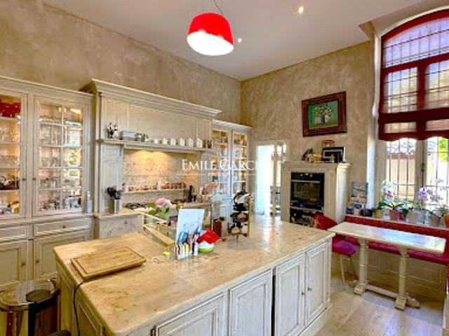 Vente Maison 9 pièces 450 m2 Marseille 12ème