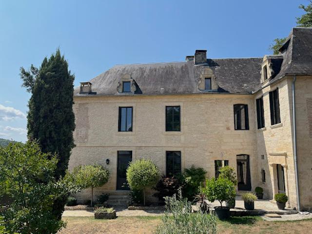 Vente Maison 9 pièces 450 m2 Montignac
