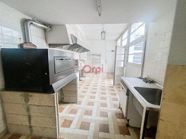 Vente Maison 9 pièces 557 m2 Questembert