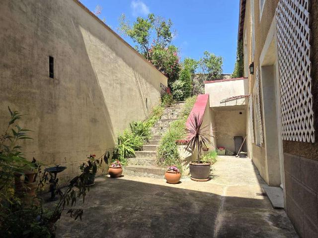 Vente maison 9 pièces Château Gontier 53