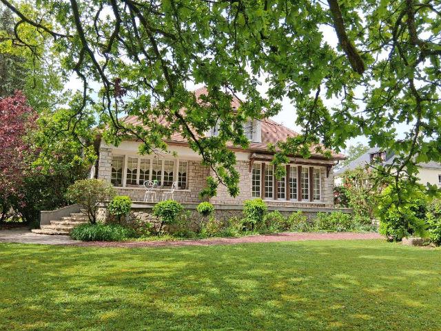 Vente maison 9 pièces Bagnoles de l'Orne 61
